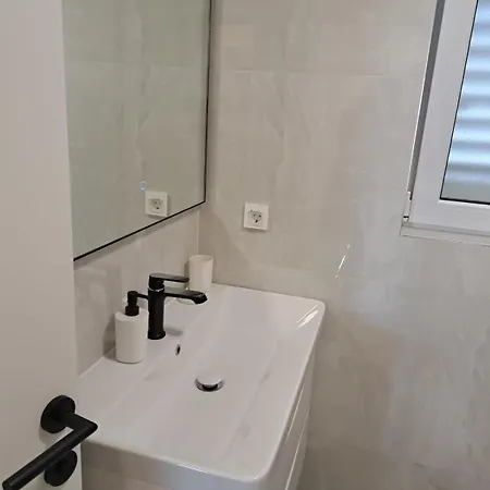 Apartman Seafront Maja Vis