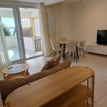 Apartman Seafront Maja