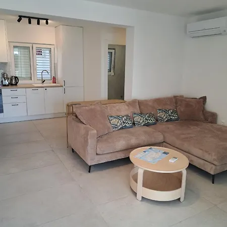 Apartman Seafront Maja Vis
