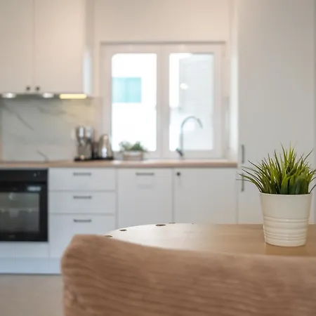 Seafront Maja Apartman *