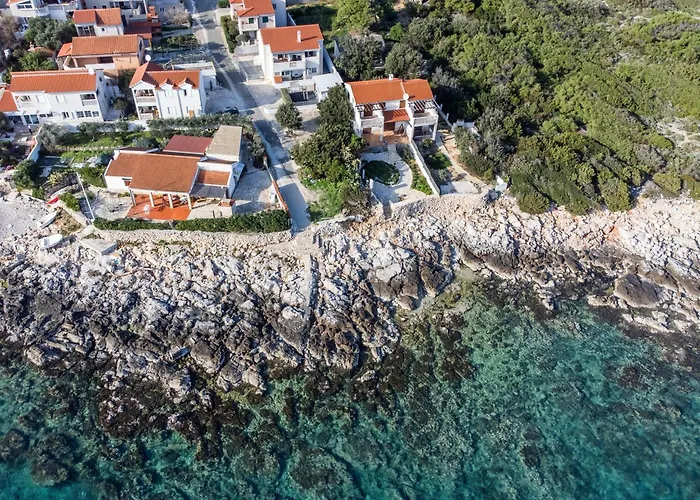 Seafront Maja Vis